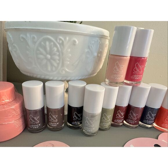 Olive and June 11X Quick Dry Nail Polish Multiple Colors New - Picture 4 of 6